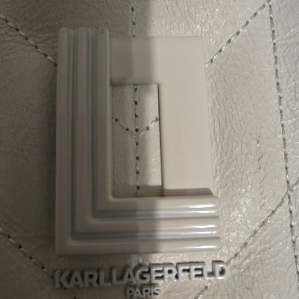 Authentic Karl Lagerfield Paris Quilted White Leather Crossbody‎ Bag
